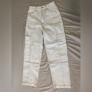 Urban Outfitters BDG white cargo pants/cargo jeans